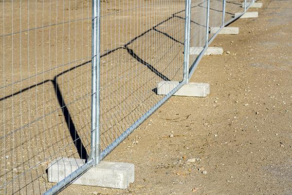 Fence Rental Oceanside workers